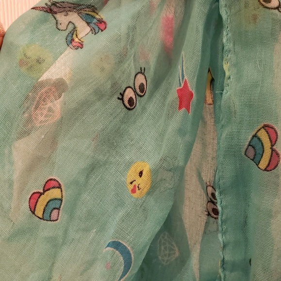 Scarf - Picture 3 of 6